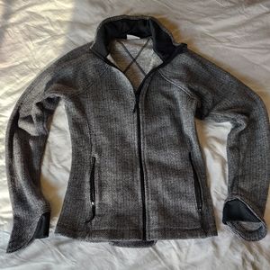 Columbia zip up jack black and white size XS